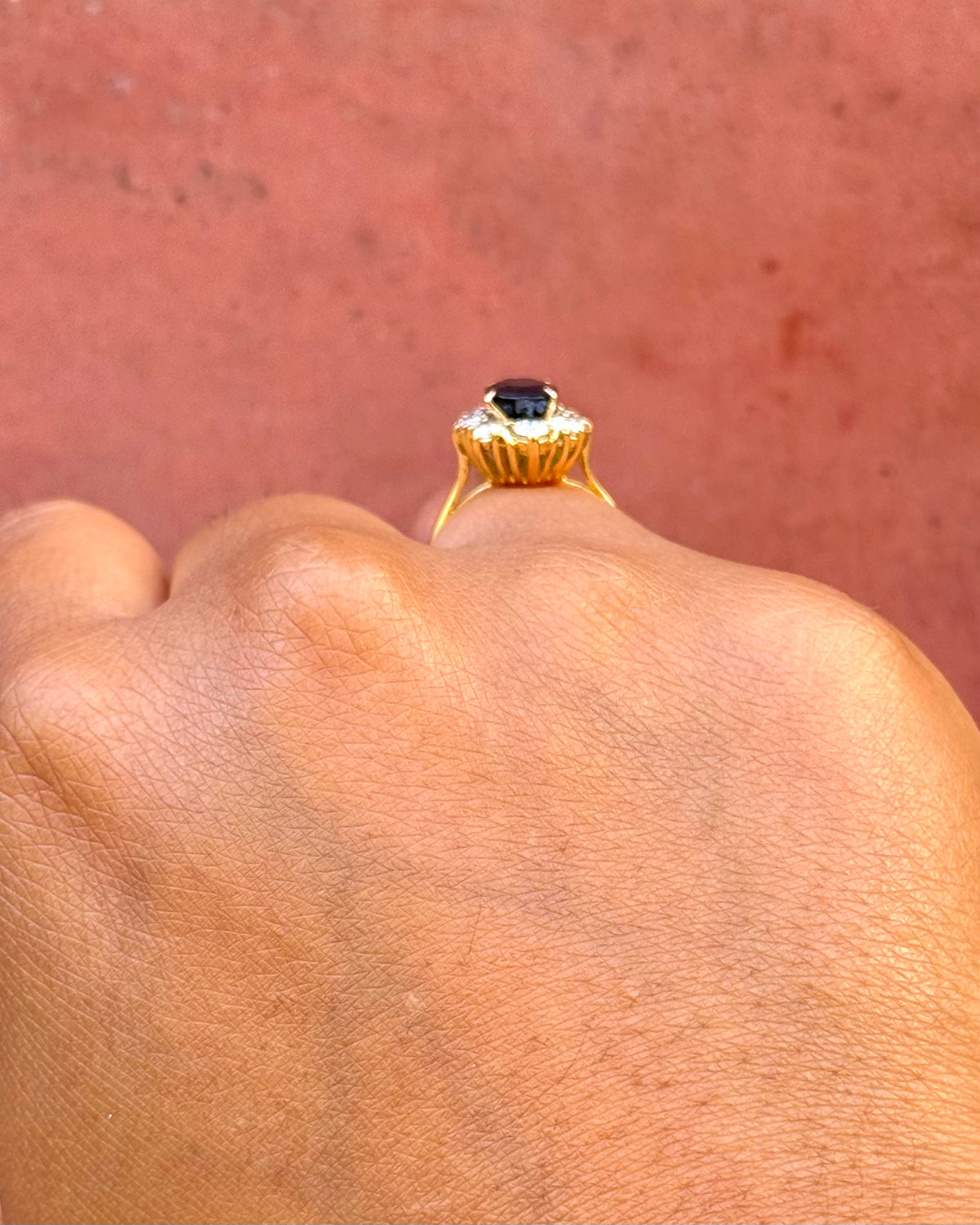 Bague Marguerite Saphir 1.60 carat &amp; Diamants 0.80 carat "Laurence"