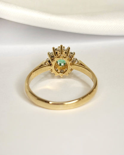 Emerald &amp; Diamond Daisy Ring "Agnes"