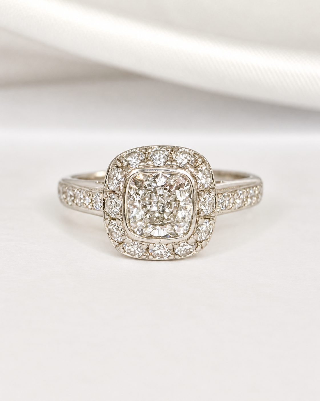 Art Deco-Style Diamond Ring 2.08 carats "Lison"