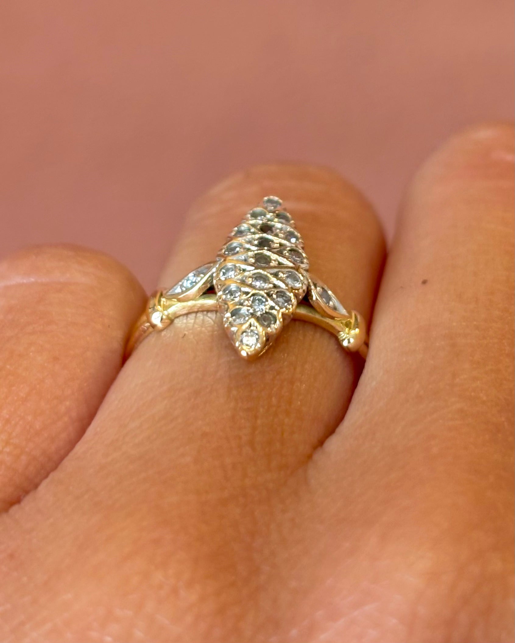 Anillo Marquesa de Diamantes de 0,42 quilates «Irène»