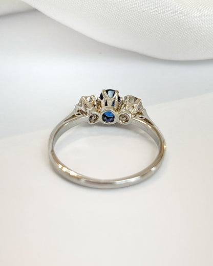 Anillo trilogía de zafiro de 0,65 quilates y diamantes de 0,40 quilates «Helene»