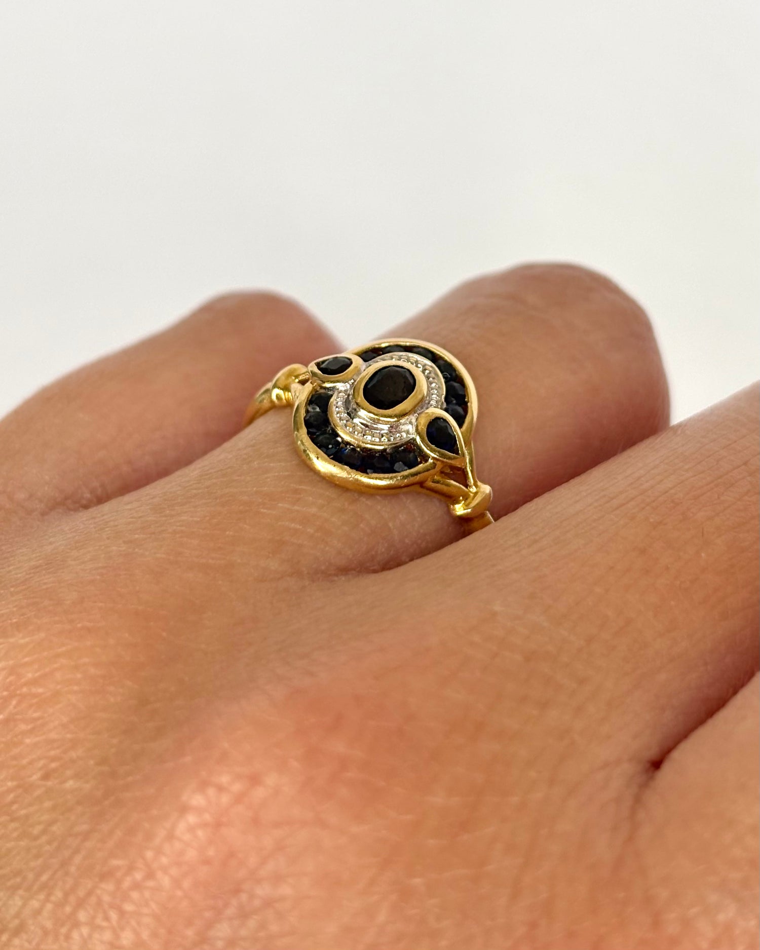 Bague Art Déco Saphirs 0.61 ct &quot;Julia&quot;