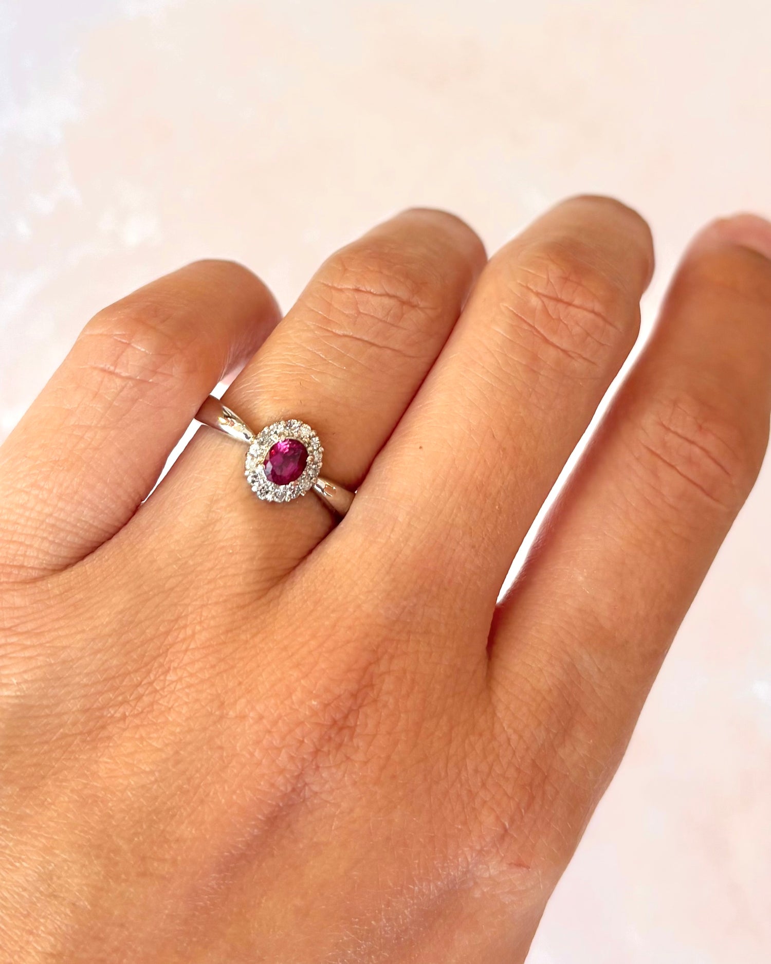 Marguerite Ring Ruby 0.49 carat &amp; Diamonds "Faïa"