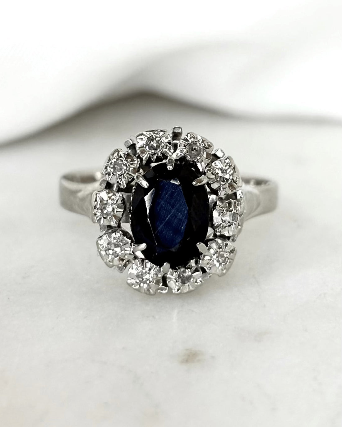 Bague Marguerite Saphir 1.60 carat & Diamants "Manna"