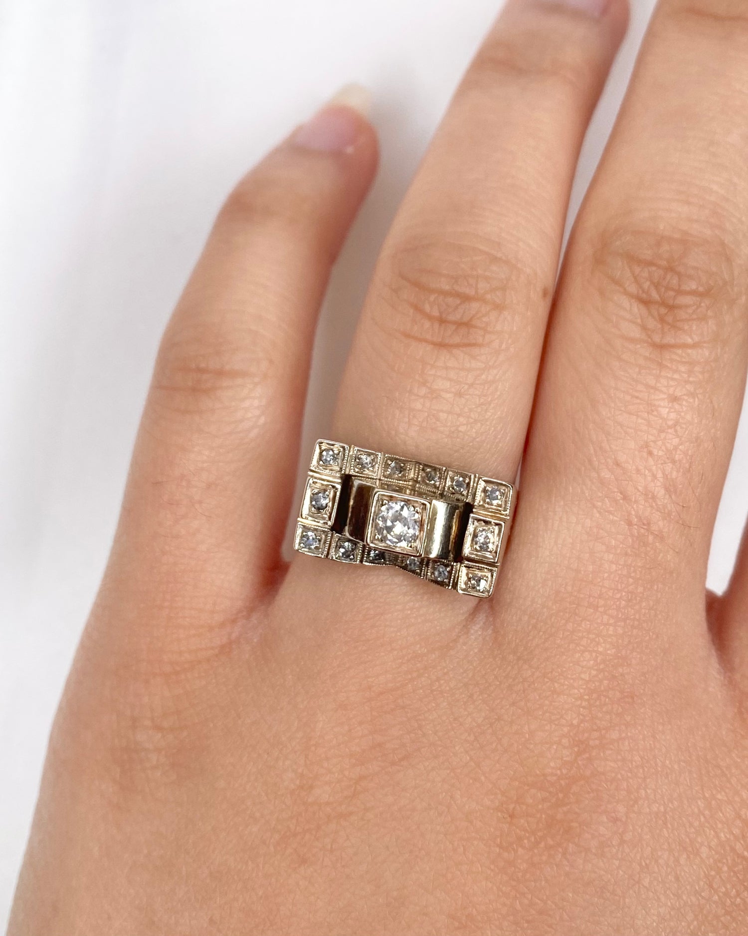 Bague Tank Diamants 0.48 carat &amp; Or 6g "Loeva" - Elliade Paris