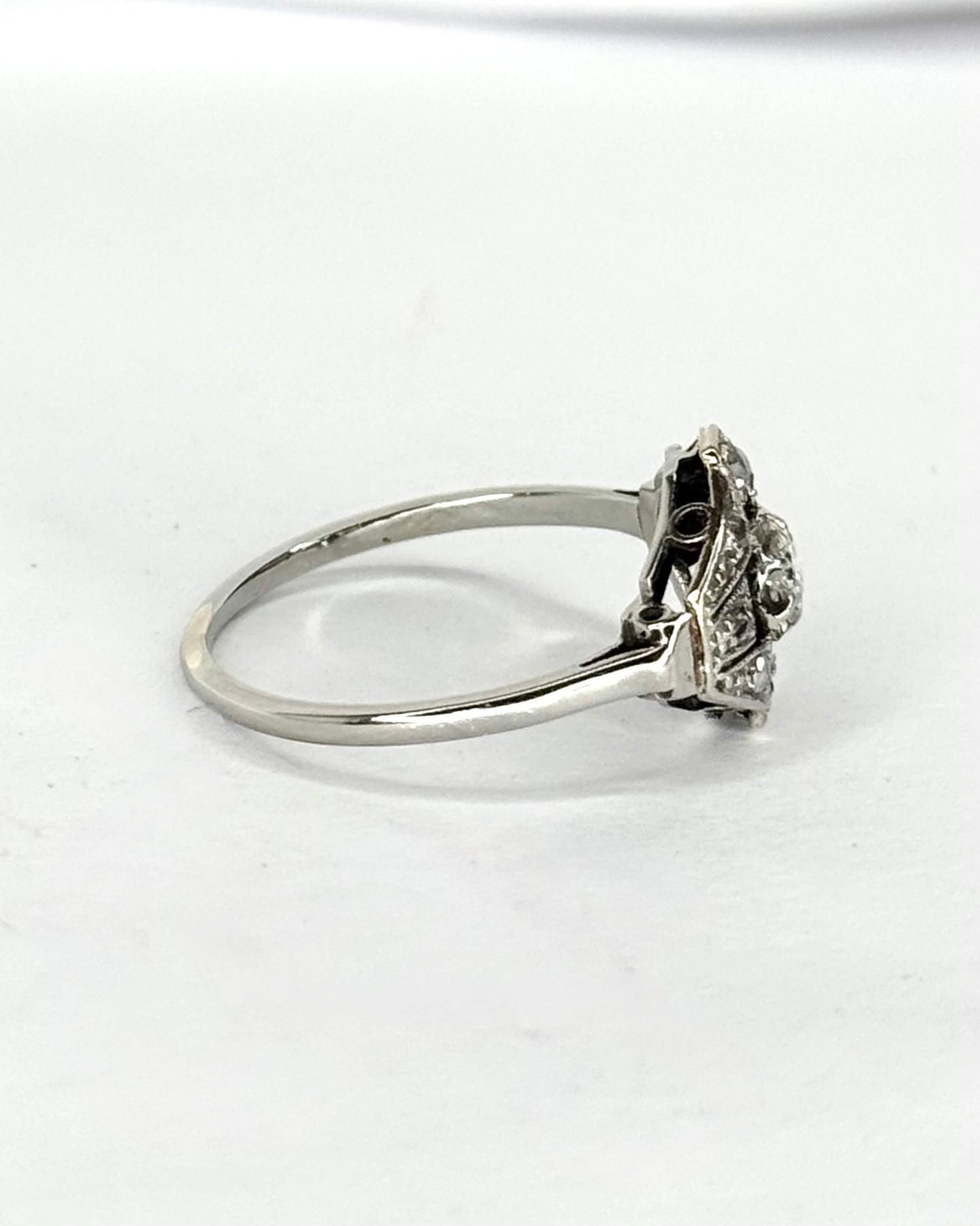 Anillo art déco de diamantes de 0,20 quilates «Doriane»