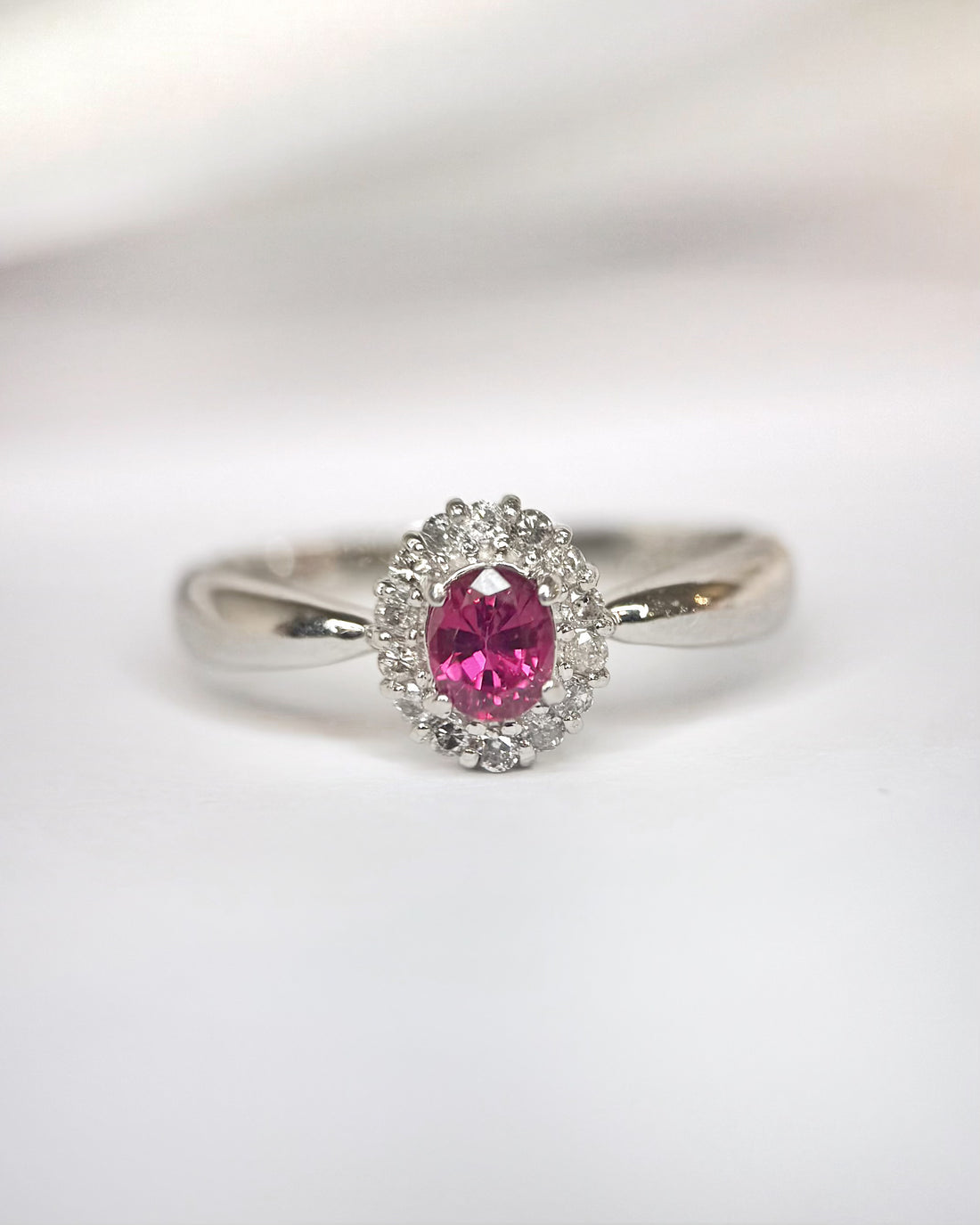 Marguerite Ring Ruby 0.49 carat &amp; Diamonds "Faïa"