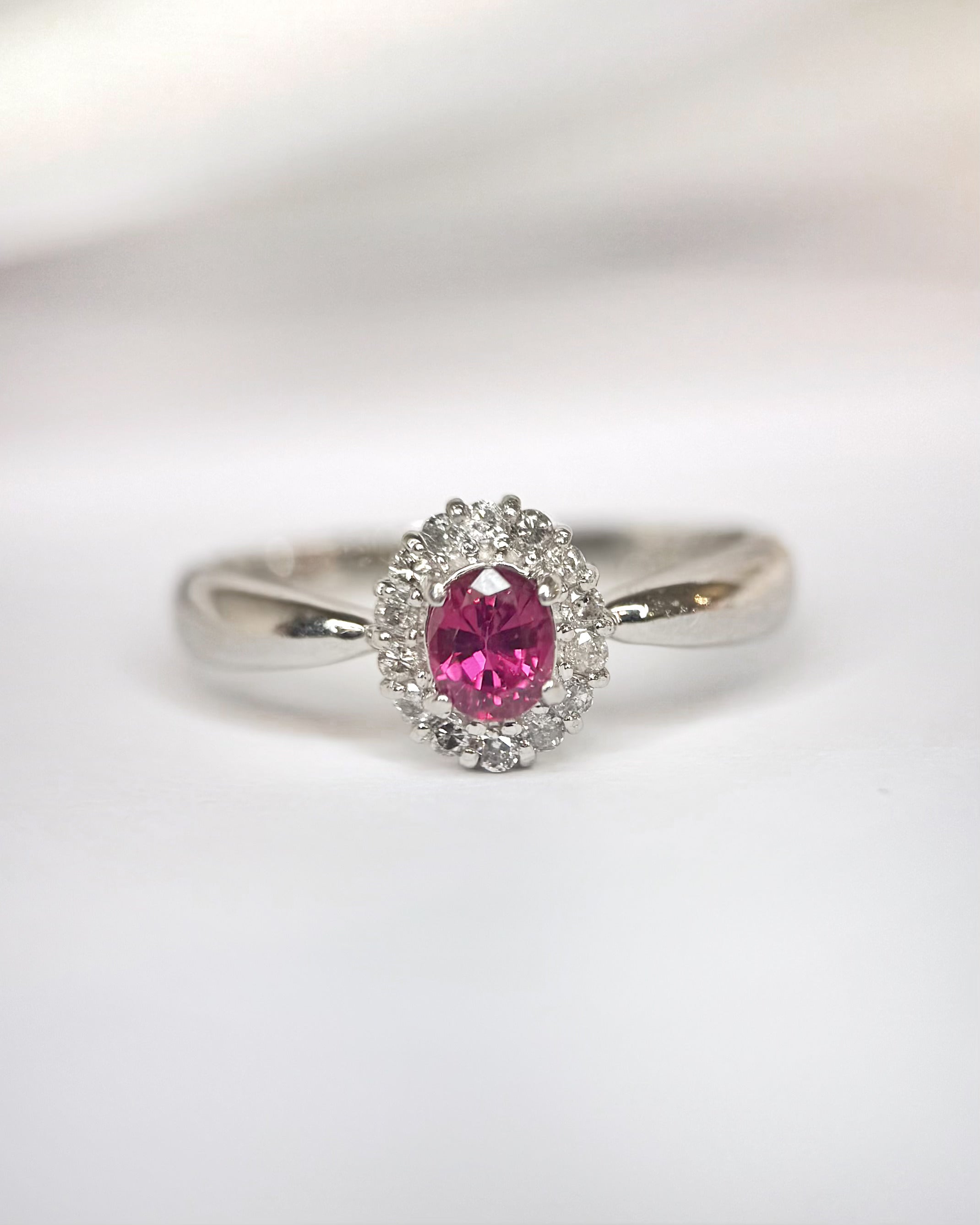 Marguerite Ring Ruby 0.49 carat &amp; Diamonds "Faïa"