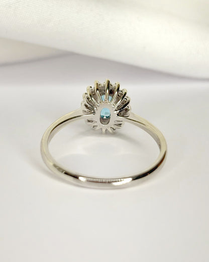 Bague Marguerite Topaze Swiss Blue 0.89 carat &amp; Diamants 0.32 carat "Linda"