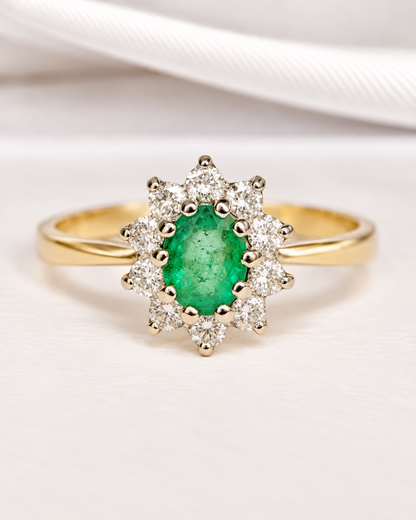 0.75-carat Emerald &amp; 0.50-carat Diamond Daisy Ring "Hermoine"