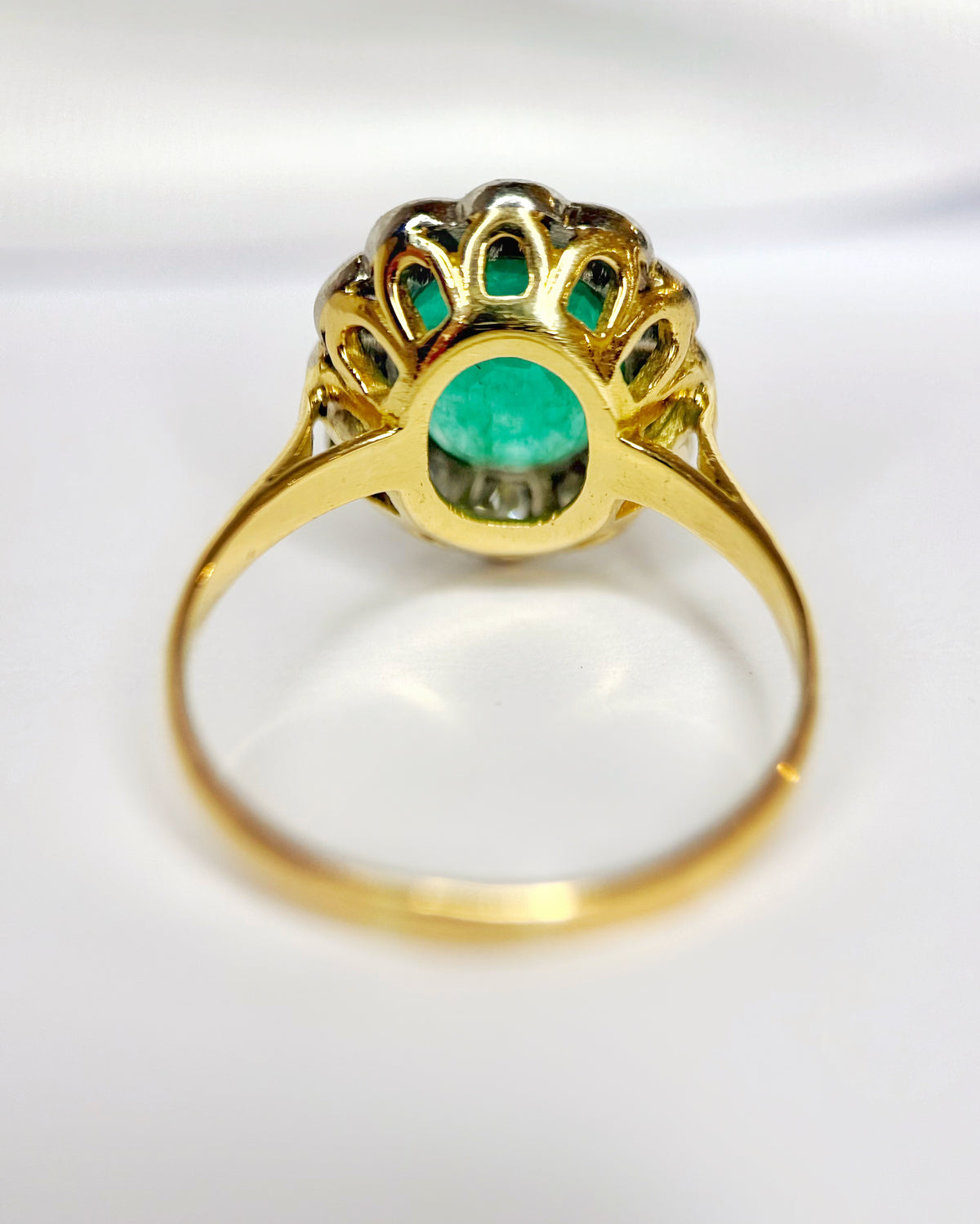 Bague Marguerite Émeraude 1.70 carat &amp; Diamants 0.60 carat "Amale"
