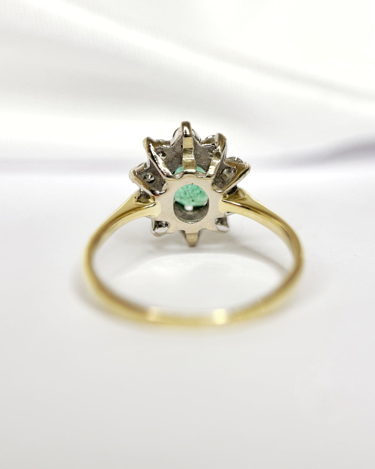 0.75-carat Emerald &amp; 0.50-carat Diamond Daisy Ring "Hermoine"