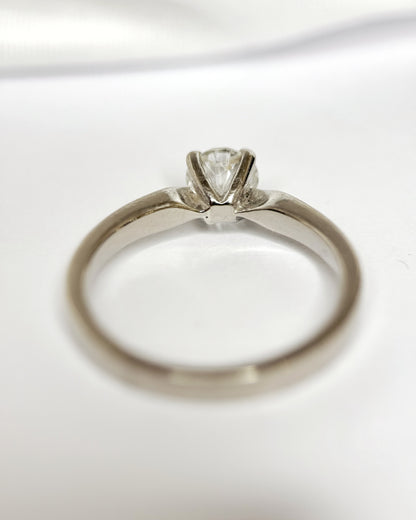 0.65-carat Diamond Solitaire Ring 4.39g "Flavie"