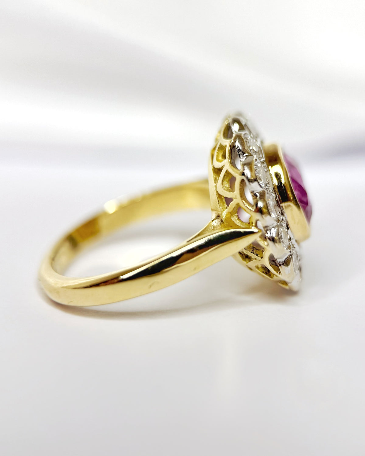 Daisy Ring Pink Sapphire 2.36 carats &amp; Diamonds 0.56 carat 4.93g "Léonie"