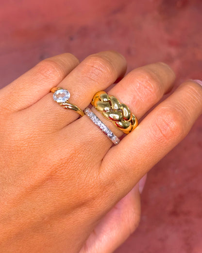 0.75-carat Aquamarine Solitaire Ring "Dina"