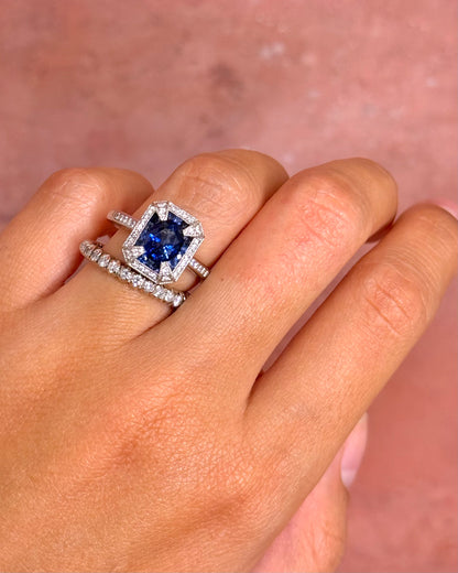 Anillo de estilo art déco con zafiros de Ceilán y diamantes «Lazare»