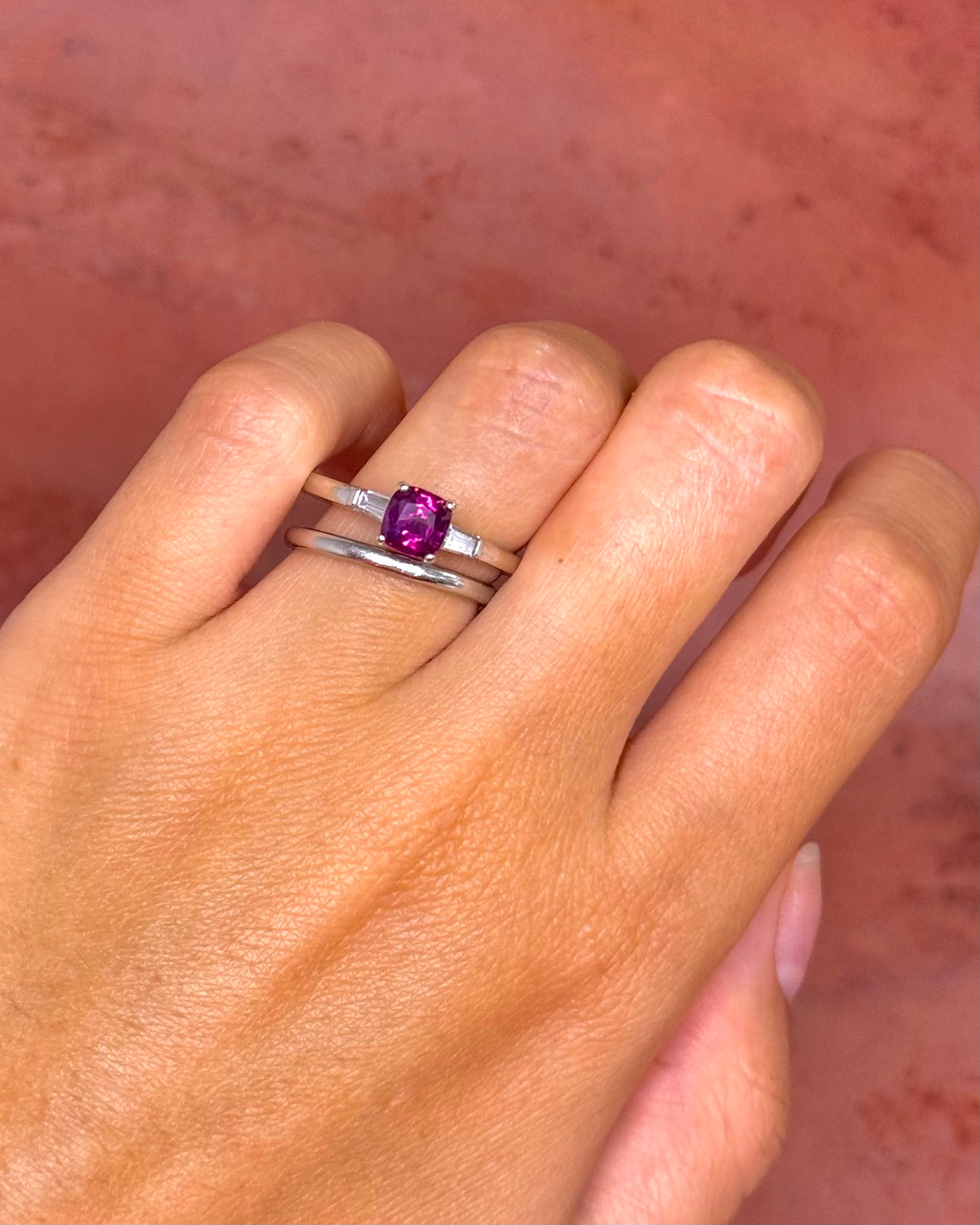 Bague Trilogie Rubis Chatoyant 1.48 carat &amp; Diamants "Zélia"