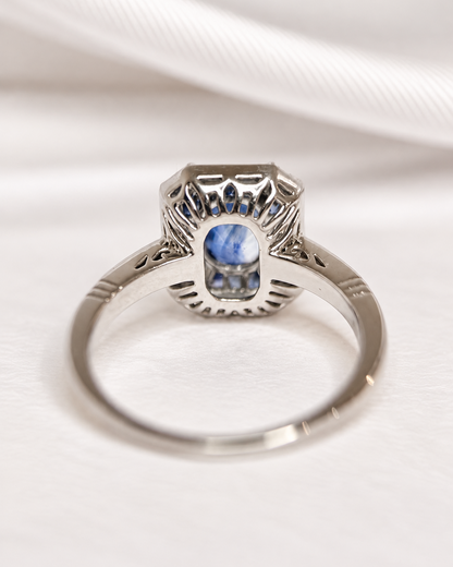 Anillo de estilo art déco con zafiros de Ceilán y diamantes «Lazare»