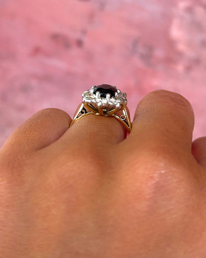 Anillo trilogía de zafiro de 0.95 quilates y diamantes de 0.42 quilates "Constance"