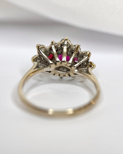 Bague Marguerite Trilogie Rubis 1.14 carat &amp; Diamants 0.72 carat "Ysée"