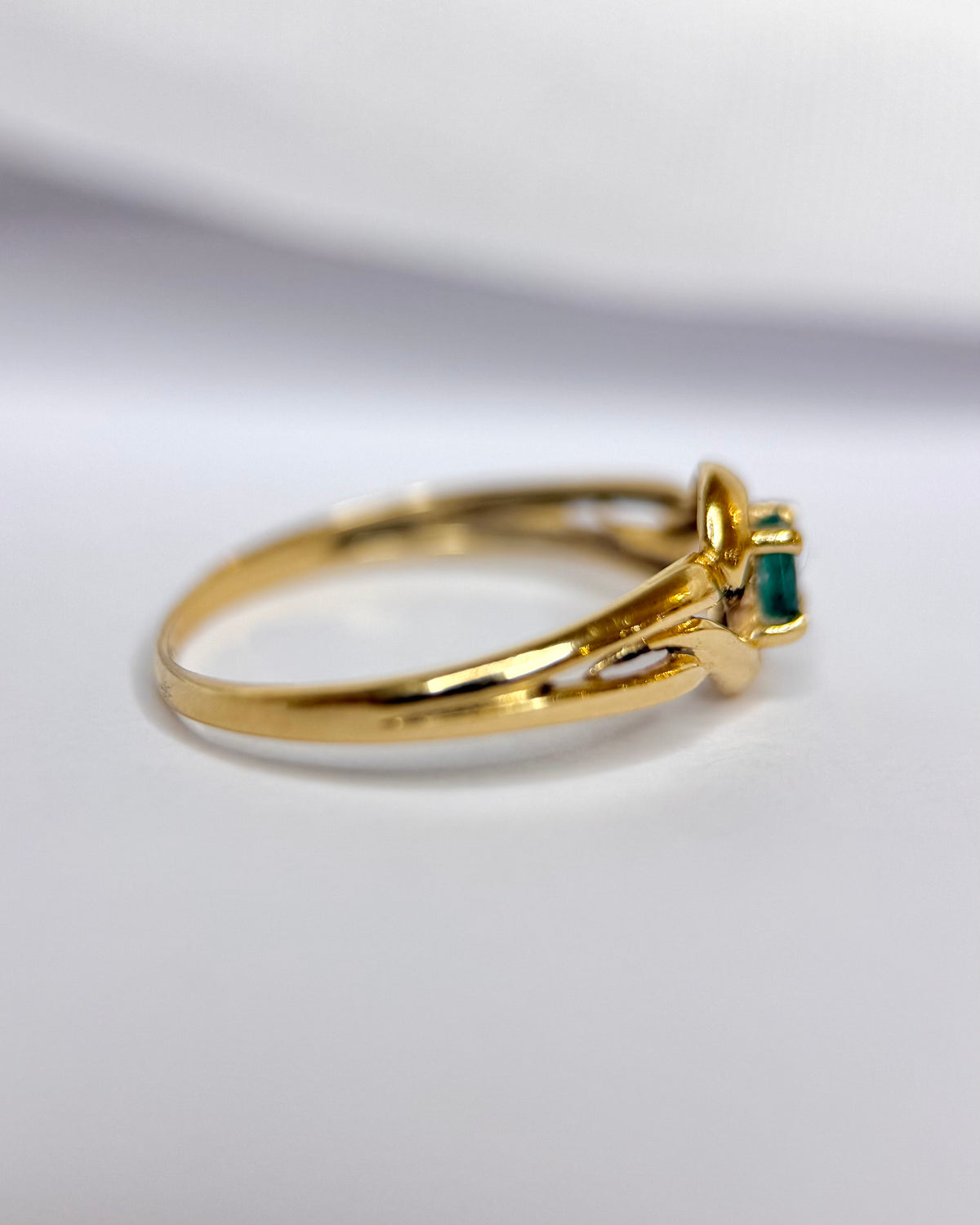 “Chiara” Emerald Tourbillon Ring
