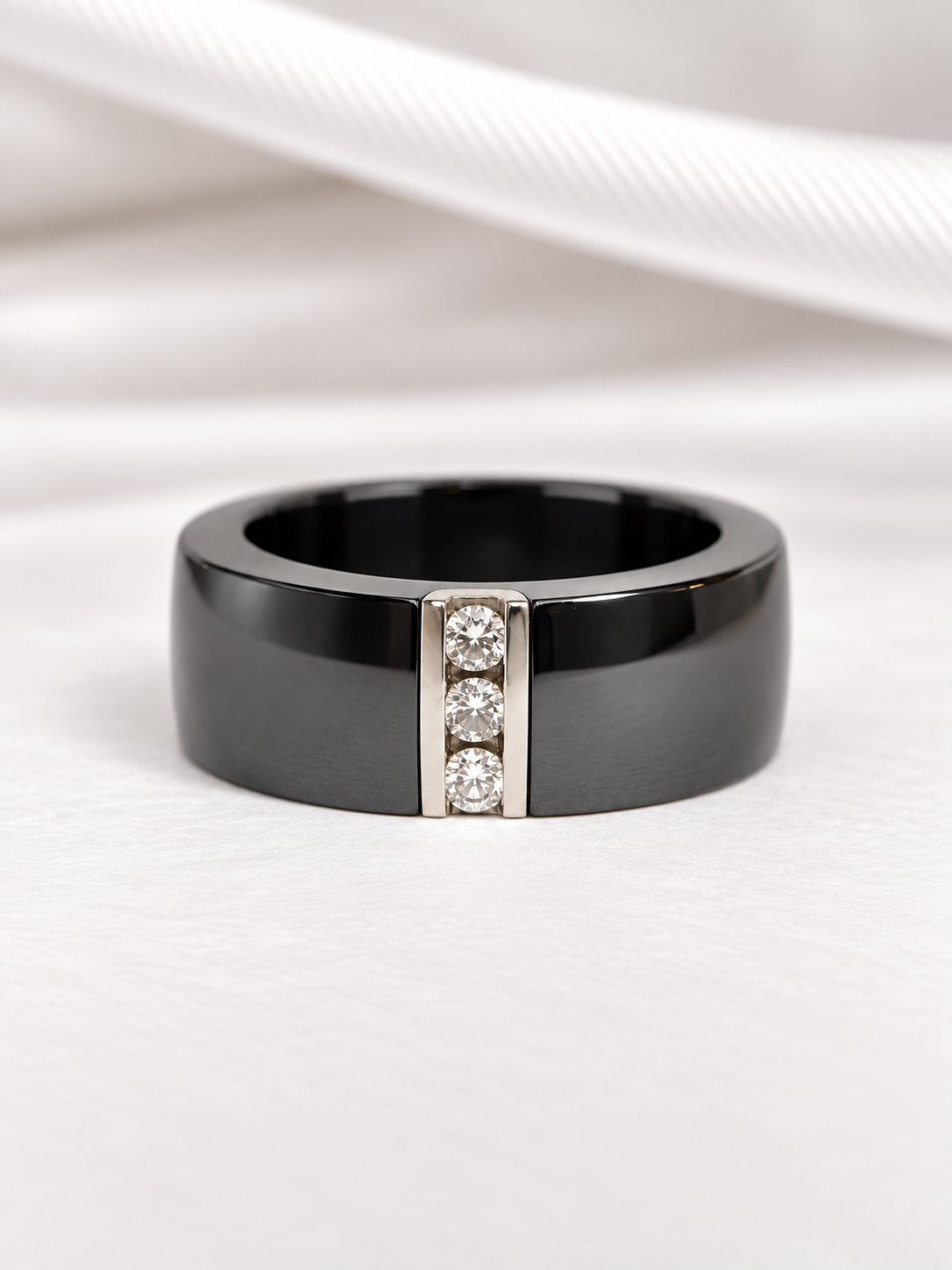 Ceramic &amp; Diamond Band Ring "Kamila"