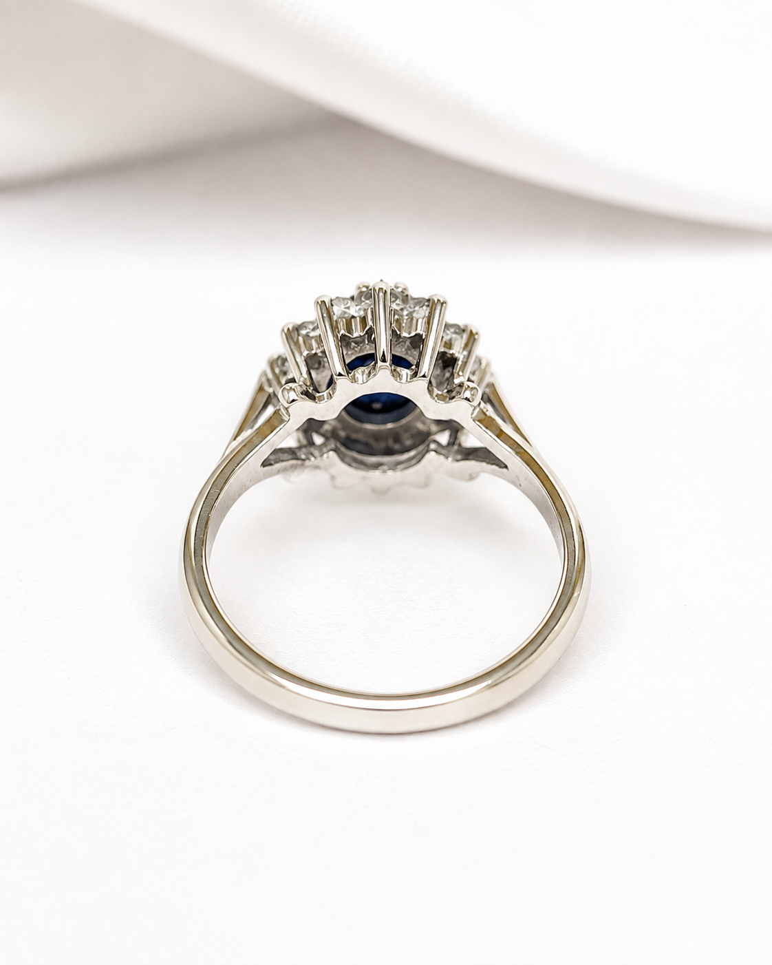 Bague Marguerite Saphir 1.09 carat &amp; Diamants 0.24 carat "Valérie"