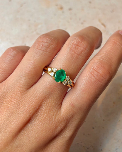 Bague Trilogie Émeraude 0.94 carat &amp; Diamants 0.30 carat "Cléa"