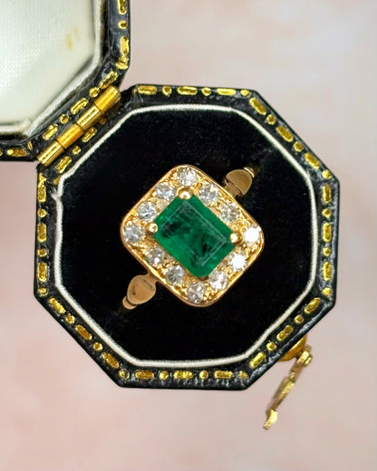 Anillo estilo Art Déco con esmeralda de 1 quilate y diamantes de 0,24 quilates "Charlène"