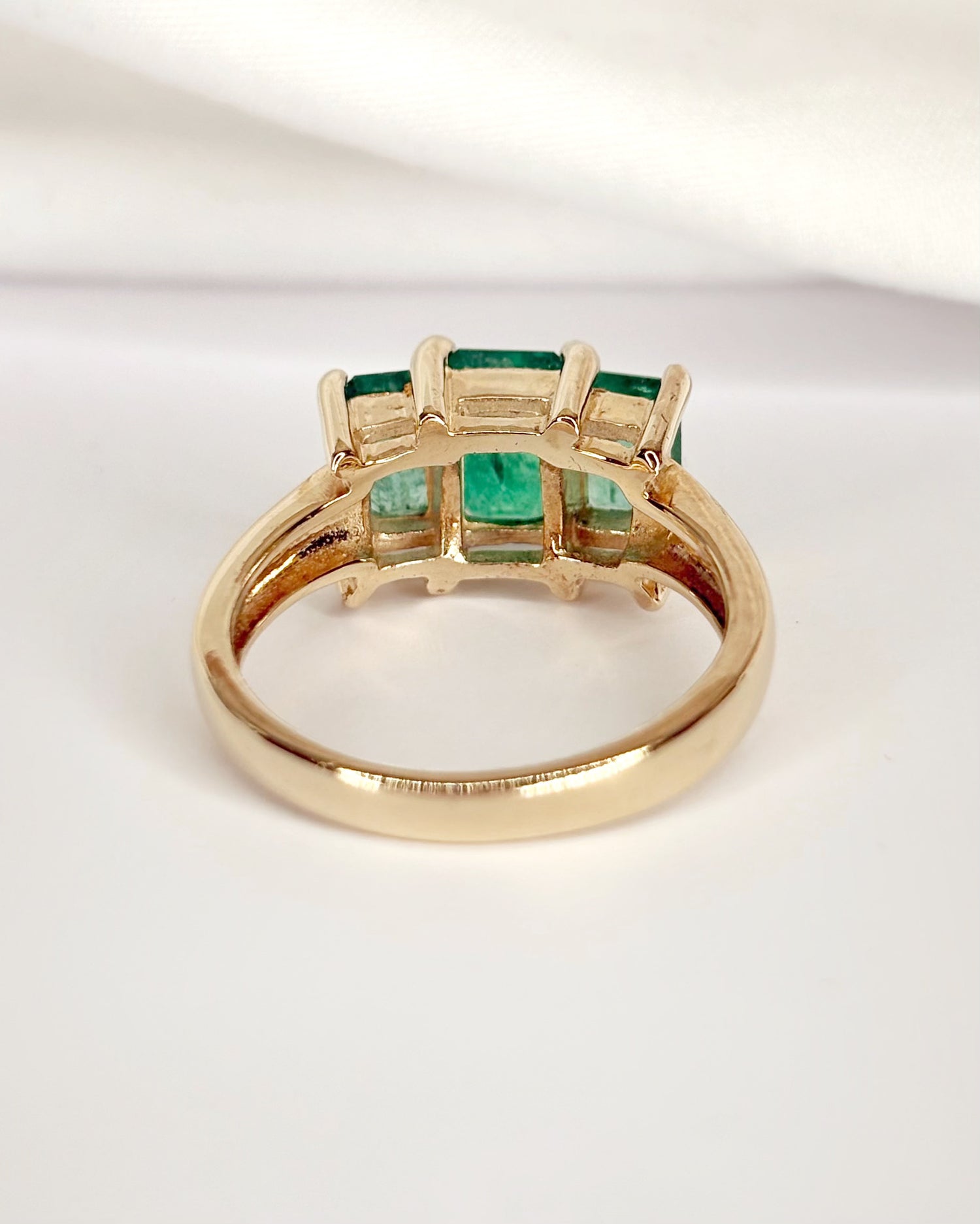 Bague Trilogie Émeraudes 2.40 carats "June"