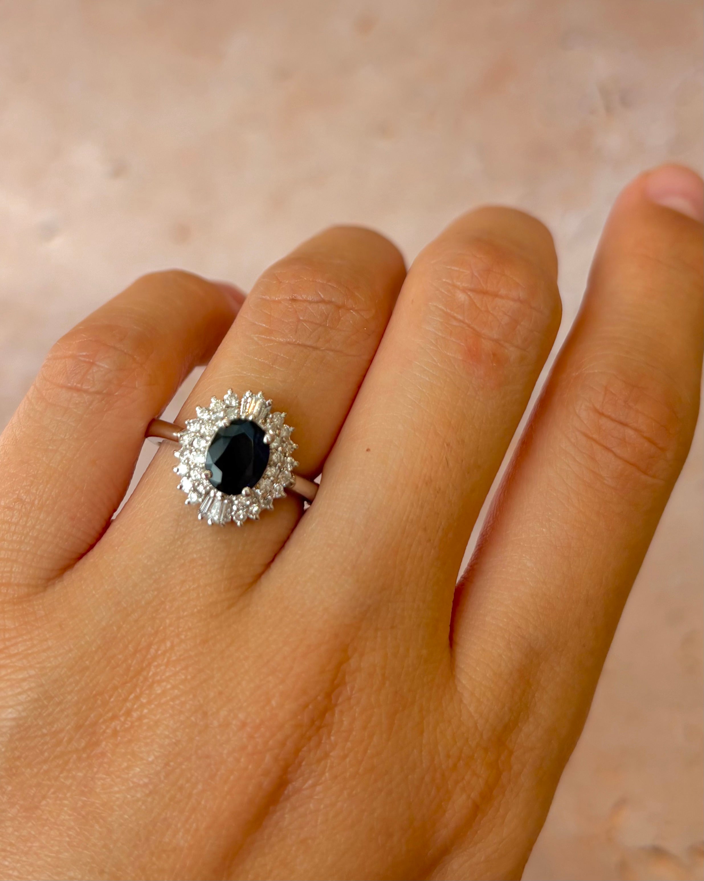 Bague Marguerite Saphir 1.08 carat &amp; Diamants 0.47 carat "Adixia"