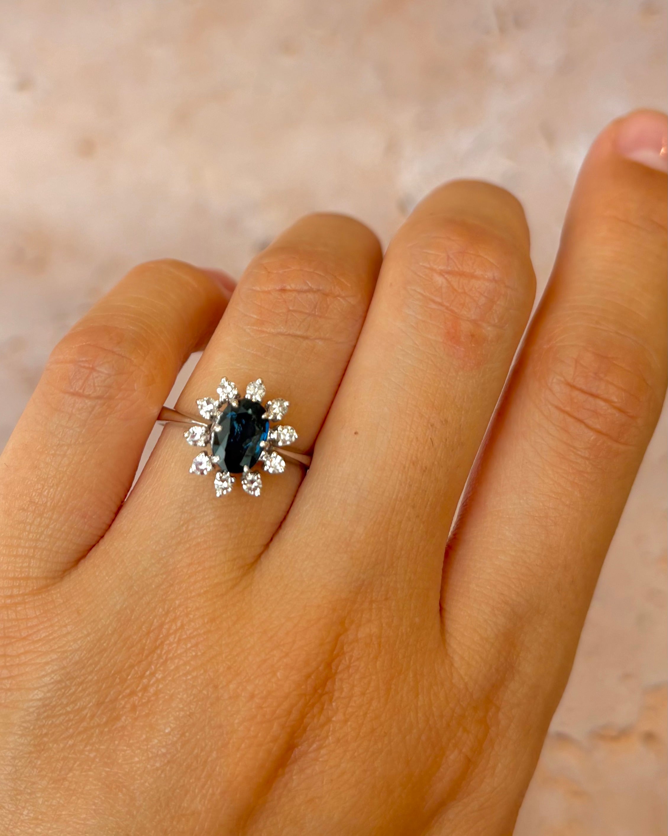 Bague Marguerite Saphir 1 carat &amp; Diamants 0.25 carat "Loreleï"