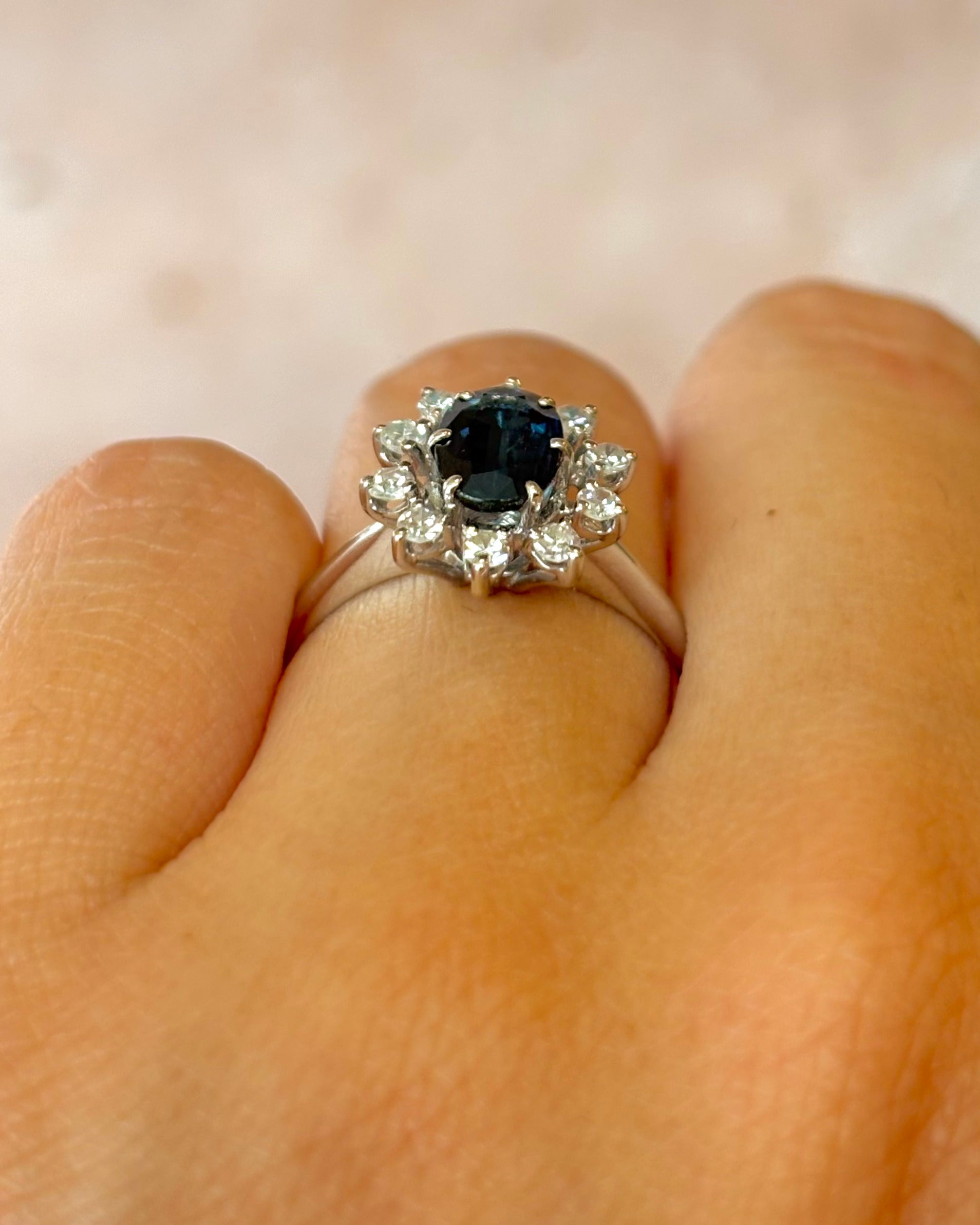 Bague Marguerite Saphir 1 carat &amp; Diamants 0.25 carat "Loreleï"