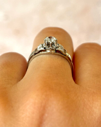 Art Deco-Style Diamond Ring 0.26 carat “Maude”