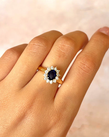 “Aurélia” 0.85-carat Sapphire &amp; 0.48-carat Diamond Marguerite Ring, 4.7g