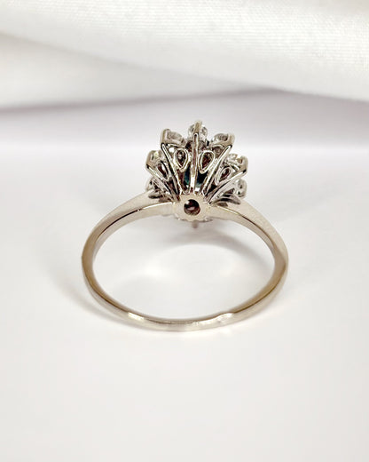 Bague Marguerite Saphir 0.80 carat &amp; Diamants 0.30 carat "Fabienne"