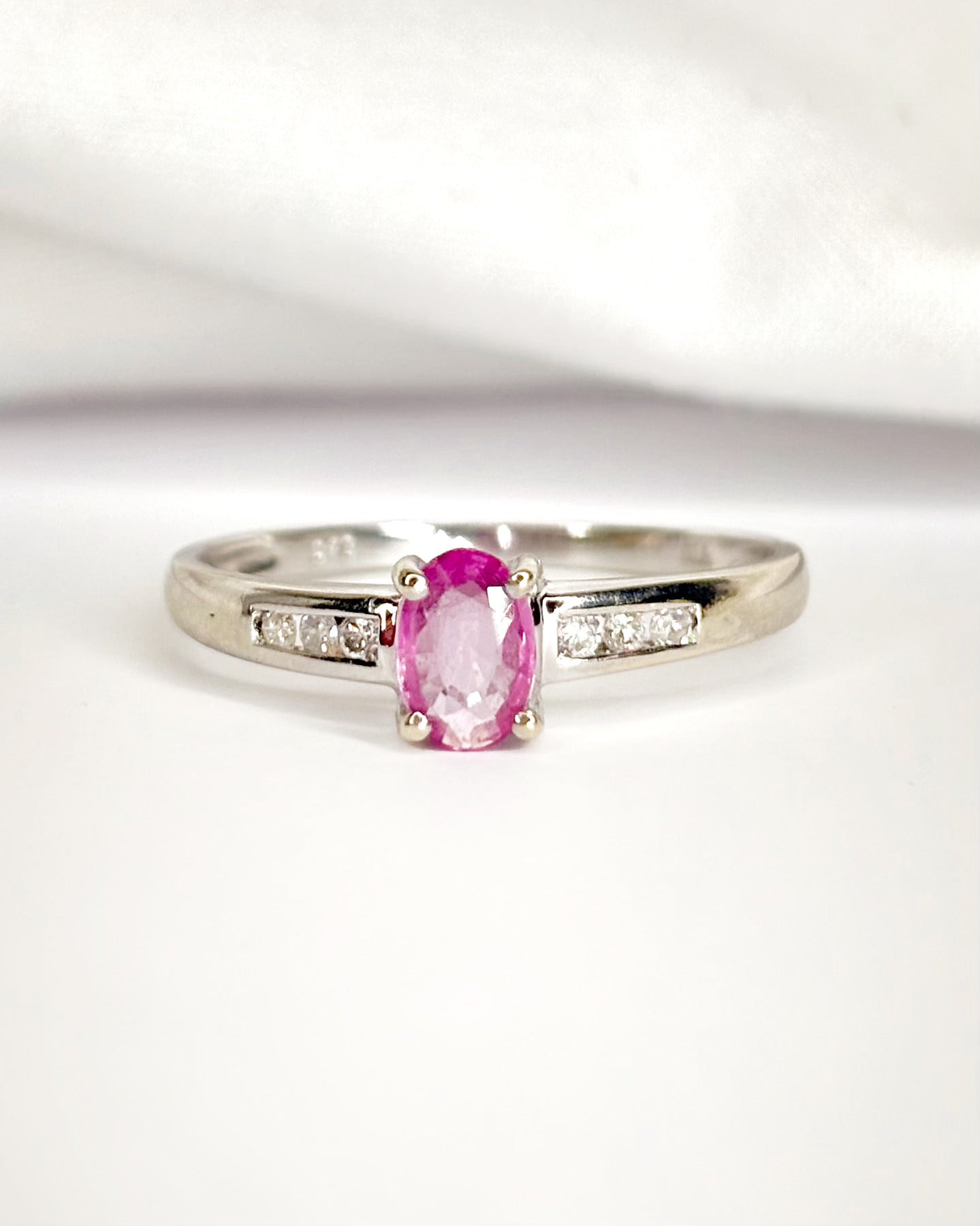 Bague Solitaire Saphir Rose &amp; Diamants "Rosalia"