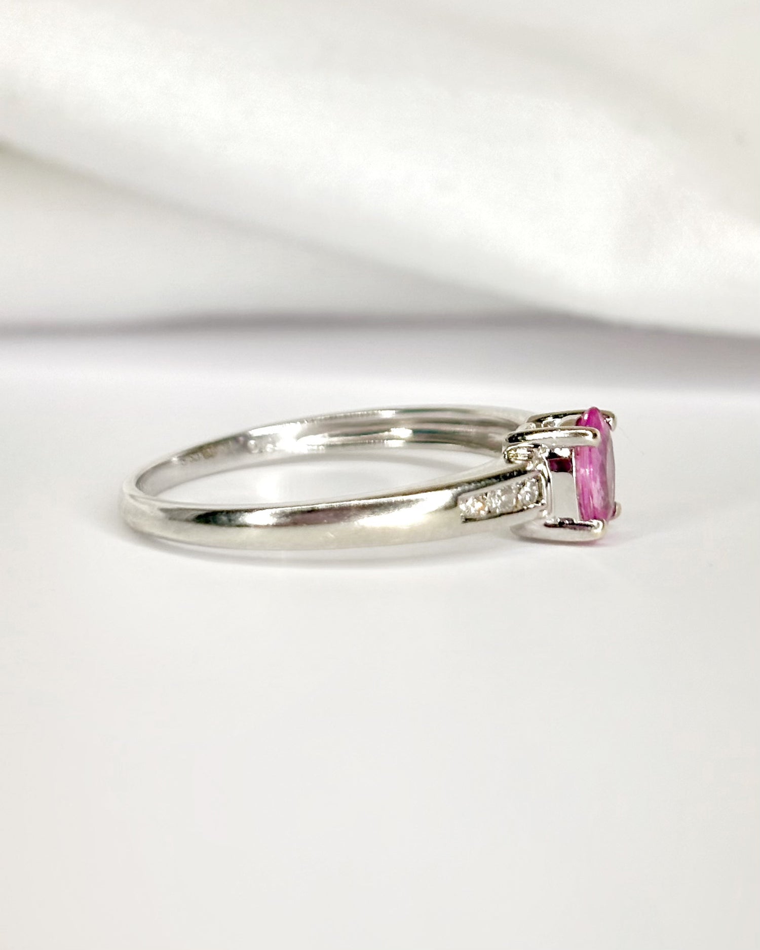 Bague Solitaire Saphir Rose &amp; Diamants "Rosalia"