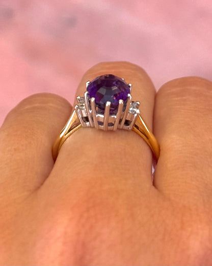 Amethyst Trilogy Ring 2.95 carats, Diamonds &amp; Gold 4.46 g “Anaïze”