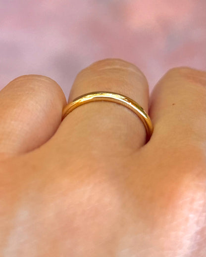 18-carat yellow gold wedding band 2.1 mm “Inaya”