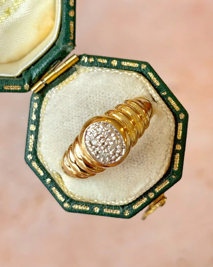 Anillo rígido con diamantes "Sara"