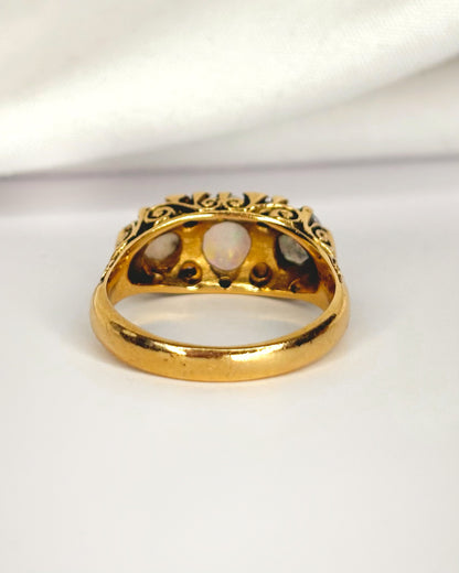 Anillo Trilogía Opales 0,52 quilates y diamantes "Flamine"