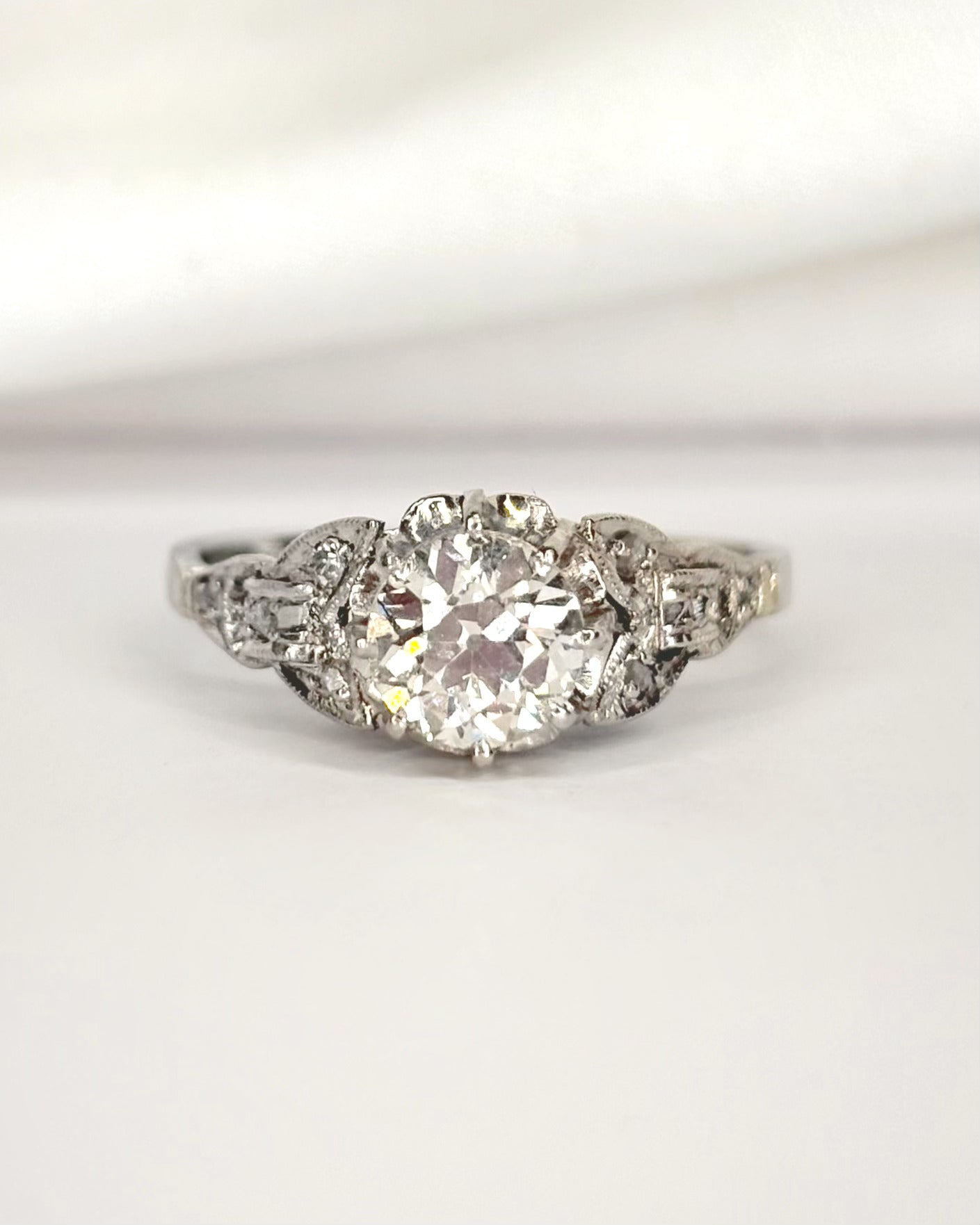 Anillo Art Déco con diamantes de 0,79 quilates "Aurore"