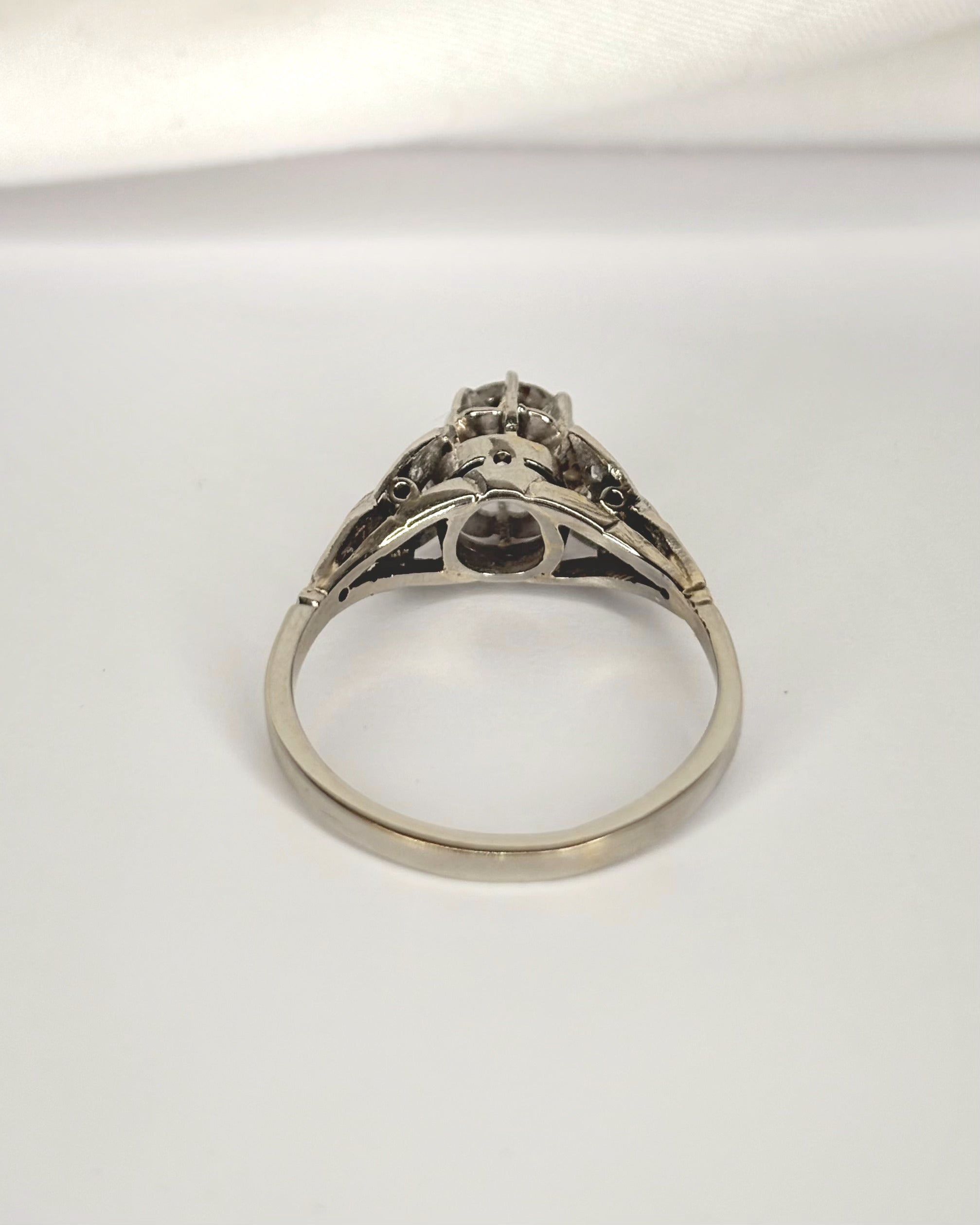 Anillo Art Déco con diamantes de 0,79 quilates "Aurore"