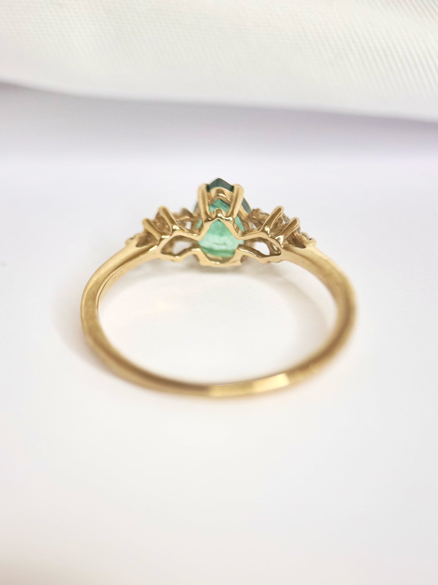 Bague Trilogie Émeraude 0.51 carat &amp; Diamants "Pénélope"