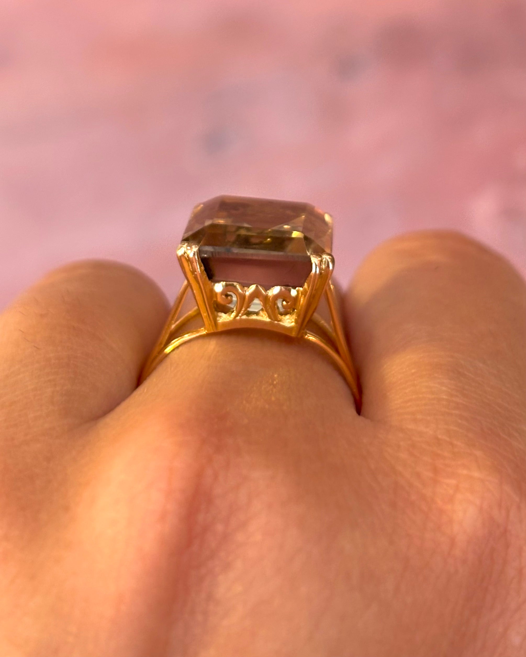 Bague Cocktail Quartz Fumé 10.2 carats  5,68g "Kamelia"