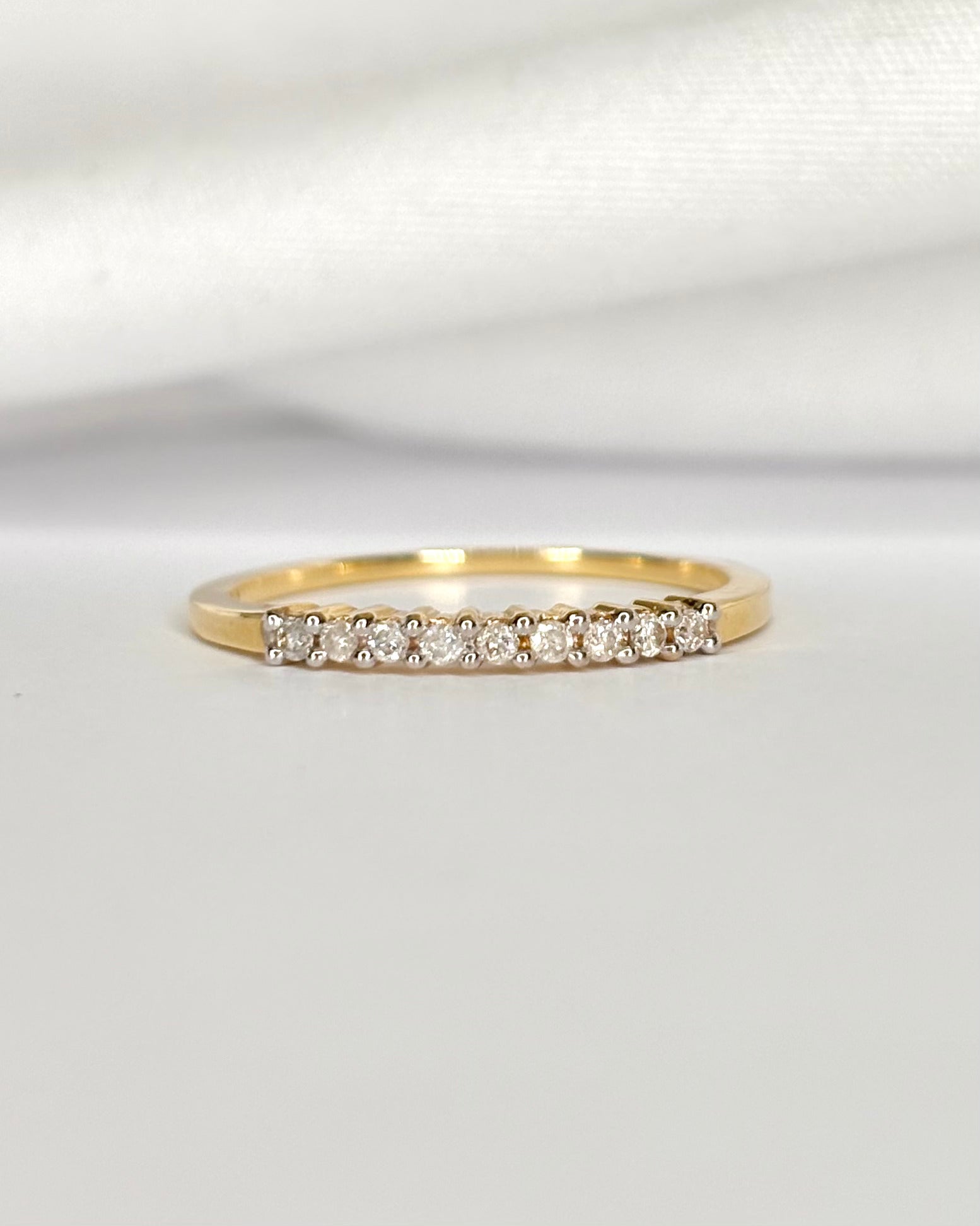 Media alianza con diamantes de 0.2 mm «Madison»