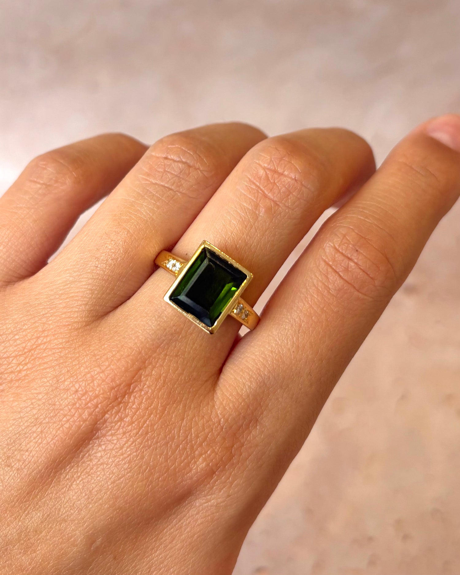 Cocktail Ring Tourmaline 4.05 Carats &amp; Diamonds "Rosalinda"