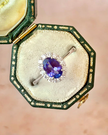 Marguerite Ring Tanzanite 0.93 carat &amp; Diamonds 0.31 carat "Haria"