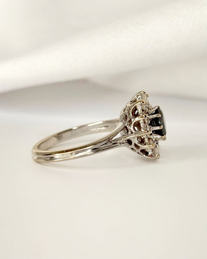 Marguerite Ring Sapphire 0.75 carat &amp; Diamonds 0.24 carat "Christiane"